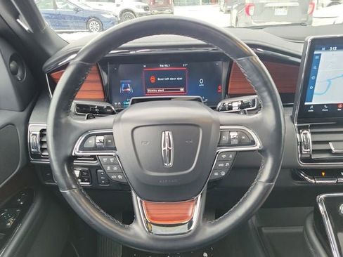 Used 2023 Lincoln Navigator Reserve AWD/4WD image 24
