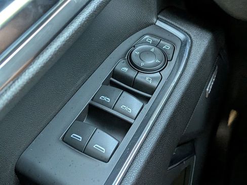 Used 2023 GMC Sierra 1500 SLT w/ SLT Premium Package image 24