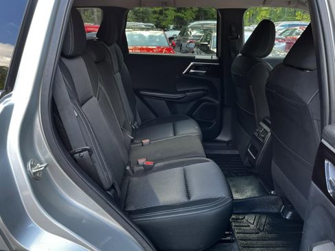 Used 2022 Mitsubishi Outlander ES image 27