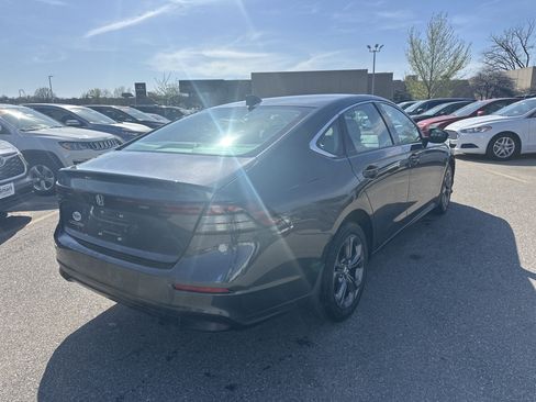 Certified 2023 Honda Accord EX image 4