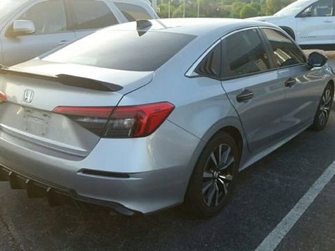 Used 2023 Honda Civic EX image 9