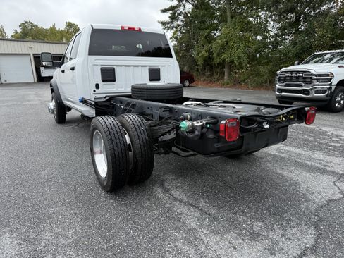 New 2026 RAM 5500 Tradesman w/ Chrome Appearance Group AWD/4WD image 5
