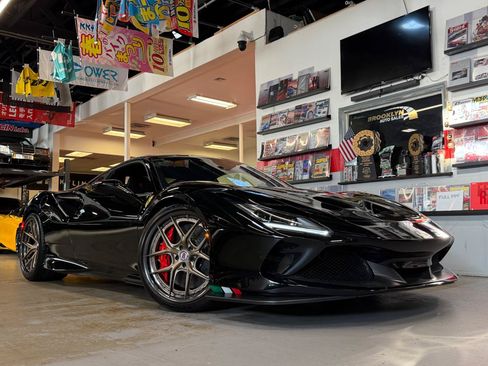 Used 2020 Ferrari F8 Tributo RWD image 1