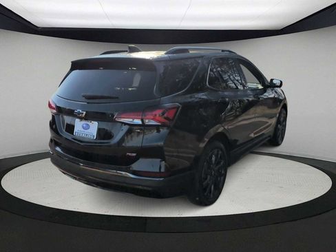 Used 2022 Chevrolet Equinox RS w/ RS Leather Package image 8