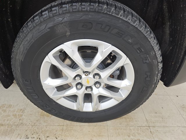 Used 2019 Chevrolet Traverse LT FWD image 22