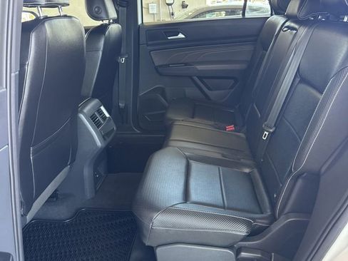 Used 2021 Volkswagen Atlas Cross Sport SE FWD image 10