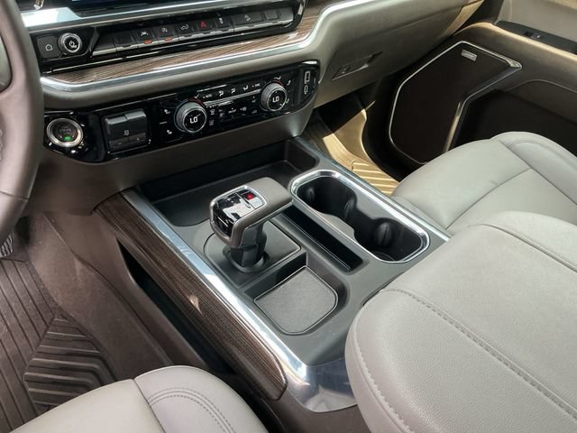 Used 2025 Chevrolet Silverado 1500 RST AWD/4WD image 18
