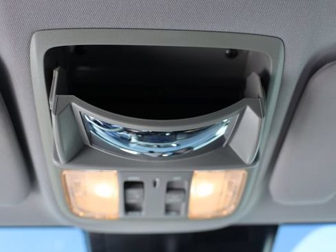 Used 2017 Honda CR-V EX image 31