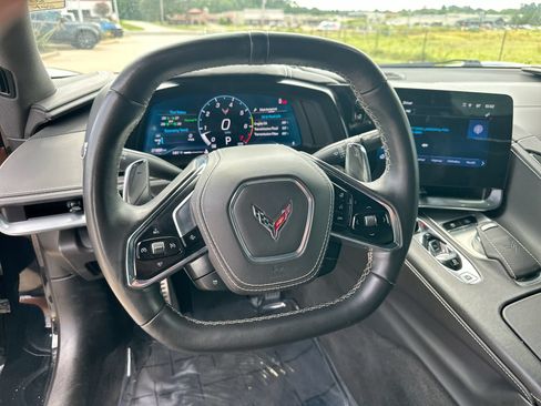 Used 2025 Chevrolet Corvette Stingray Premium Cpe w/ 3LT RWD image 14