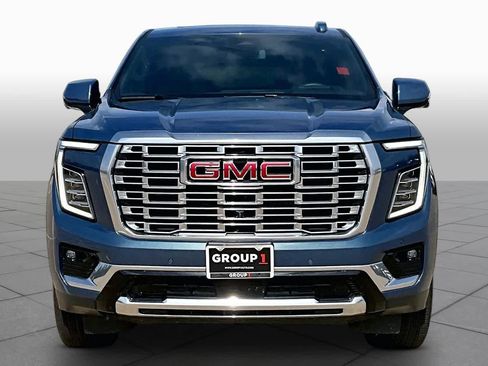 Used 2025 GMC Yukon XL Denali w/ Sun & Power Step Package AWD/4WD image 4