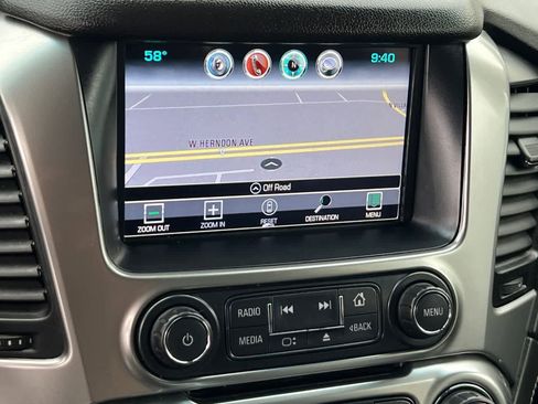 Used 2019 Chevrolet Suburban LT image 25