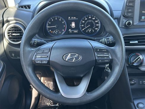 Used 2021 Hyundai Kona SE image 18