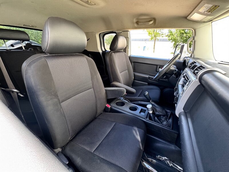 Used 2007 Toyota FJ Cruiser 4WD image 22