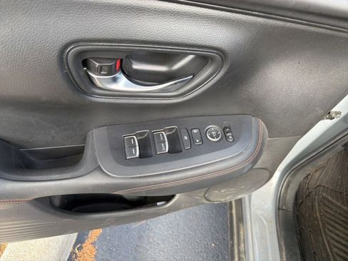 Used 2023 Honda HR-V Sport image 7