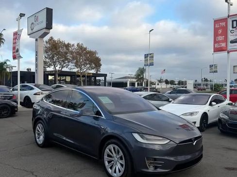 Used 2020 Tesla Model X AWD/4WD image 3