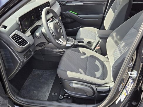 New 2026 Kia Seltos LX image 6