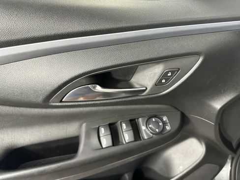 Used 2025 Buick Envista Preferred FWD image 12
