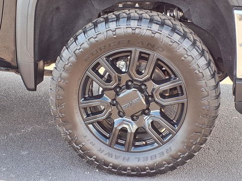 Used 2021 GMC Sierra 2500 SLT w/ SLT Convenience Package image 30