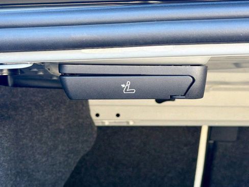 New 2026 BMW 550e xDrive w/ Executive Package AWD/4WD image 13