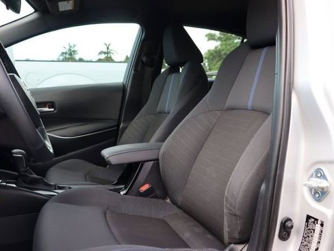 Used 2021 Toyota Corolla SE image 19