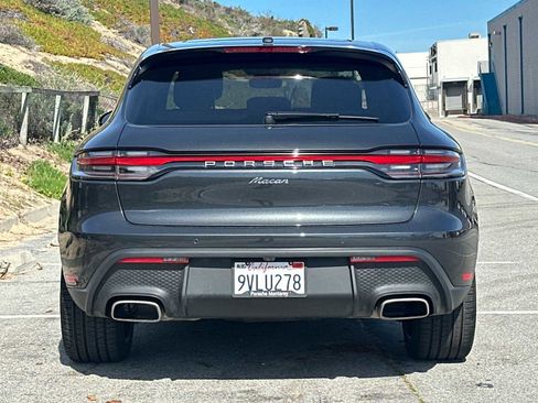 Certified 2025 Porsche Macan image 8