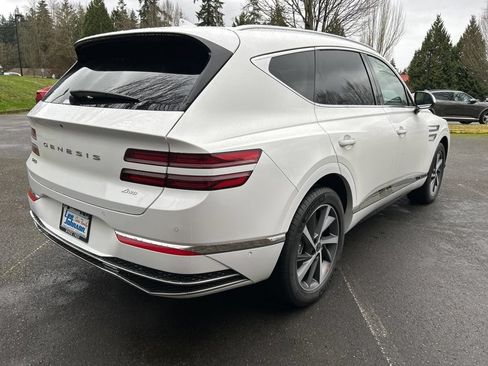Certified 2025 Genesis GV80 2.5T Advanced AWD/4WD image 5