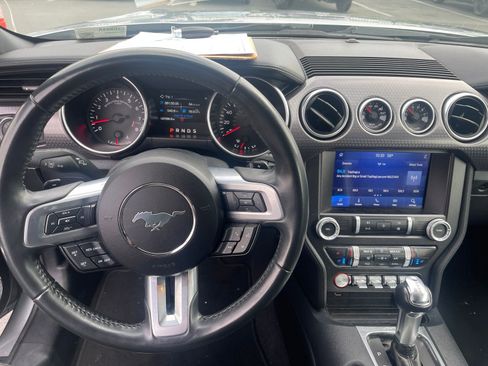 Used 2021 Ford Mustang GT Premium w/ GT Performance Package RWD image 6