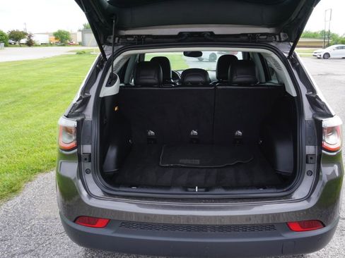 Used 2017 Jeep Compass Limited AWD/4WD image 22