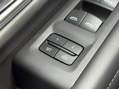 Used 2024 GMC Yukon AT4 w/ AT4 Premium Package image 17