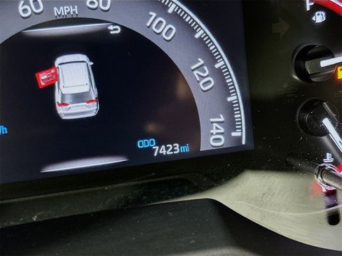 Used 2025 Toyota RAV4 LE image 12