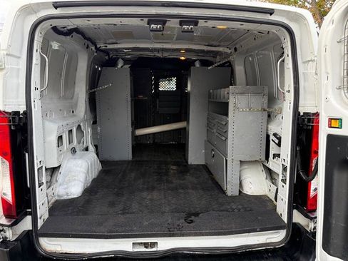 Used 2016 Ford Transit 250 130 Low Roof RWD image 10