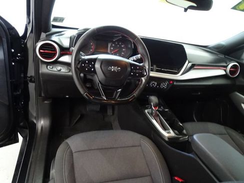 Certified 2024 Chevrolet Trax RS w/ Driver Confidence Package FWD image 4