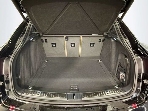 New 2026 Porsche Macan AWD/4WD image 28