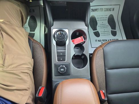 Used 2025 Ford Bronco Sport Outer Banks w/ Outer Banks Tech Package+ AWD/4WD image 18