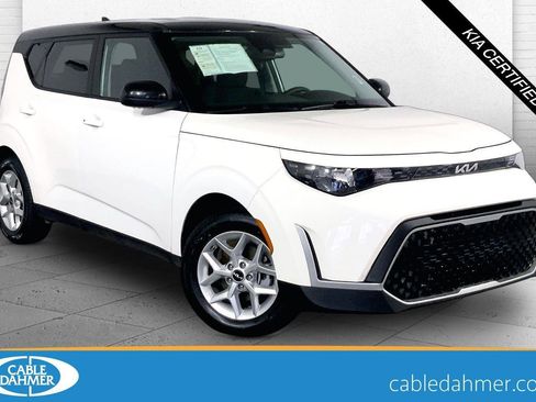 Certified 2025 Kia Soul S FWD image 1