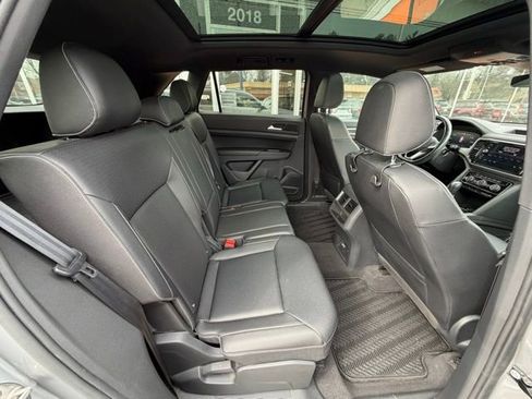 Used 2020 Volkswagen Atlas Cross Sport SEL image 16