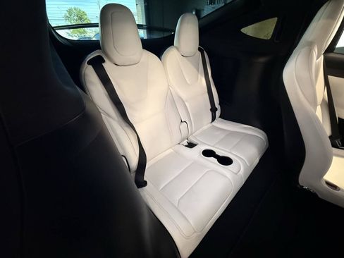 Used 2020 Tesla Model X Performance AWD/4WD image 32