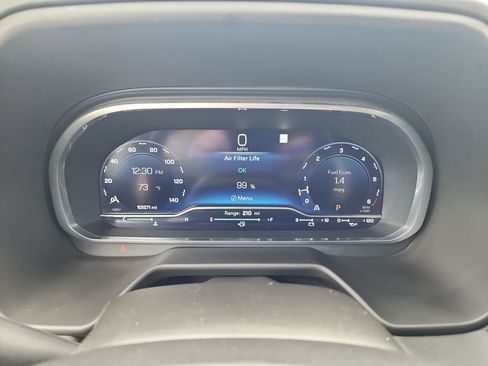 Used 2023 Chevrolet Suburban Premier image 21