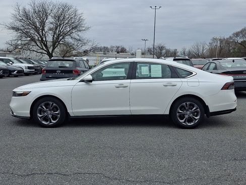 Used 2024 Honda Accord EX image 8
