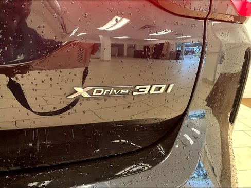 Used 2024 BMW X3 xDrive30i w/ Premium Package AWD/4WD image 9