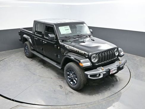 New 2026 Jeep Gladiator Sport AWD/4WD image 30
