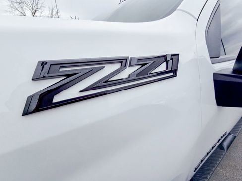 Used 2022 Chevrolet Silverado 3500 LT w/ All Star Edition image 18