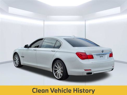 Used 2009 BMW 750Li RWD image 4