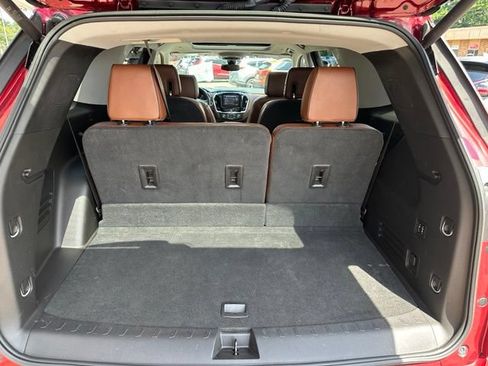 Used 2018 Chevrolet Traverse High Country AWD/4WD image 17