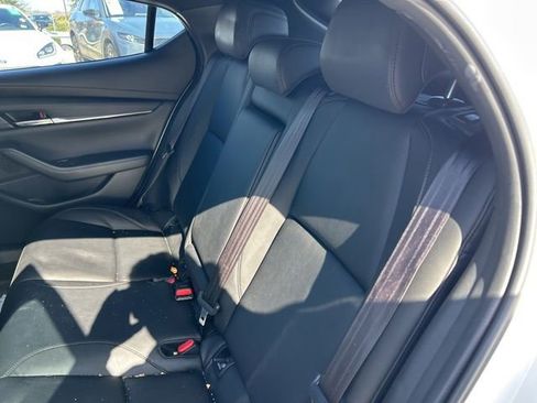 Used 2022 MAZDA MAZDA3 s image 9
