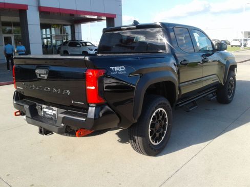 New 2026 Toyota Tacoma TRD Off-Road AWD/4WD image 2