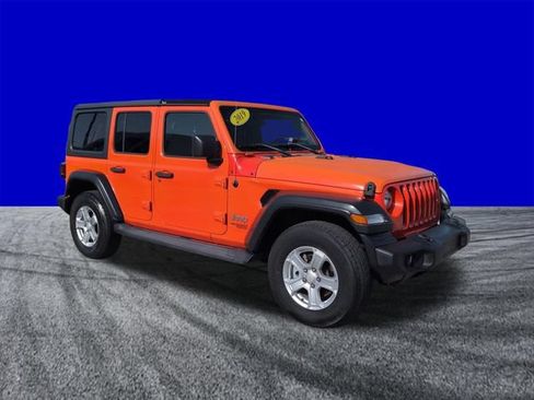 Used 2019 Jeep Wrangler Unlimited Sport S AWD/4WD image 2