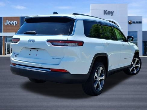 Used 2023 Jeep Grand Cherokee L Limited AWD/4WD image 5
