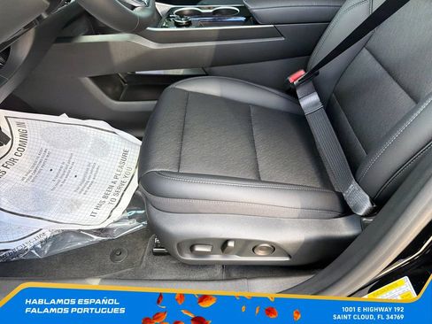 New 2027 Chevrolet Equinox LT w/ Convenience Package II FWD image 15
