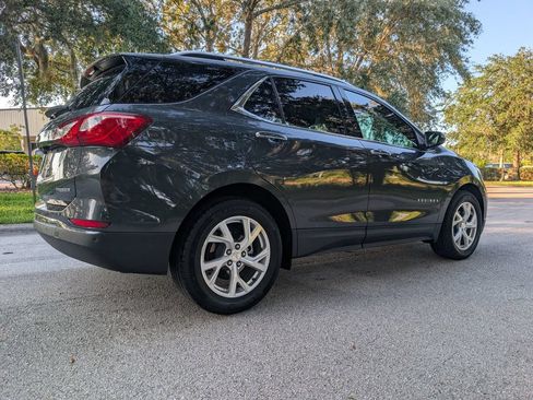 Used 2021 Chevrolet Equinox Premier FWD image 9